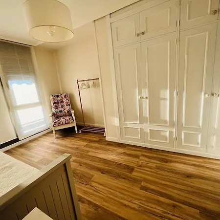 Luminoso Atico Con Terraza Santander